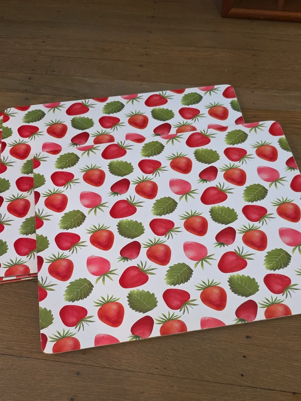 Crofton Strawberry Cork  Placemats — Red & Green: Set Of 4. 16x13